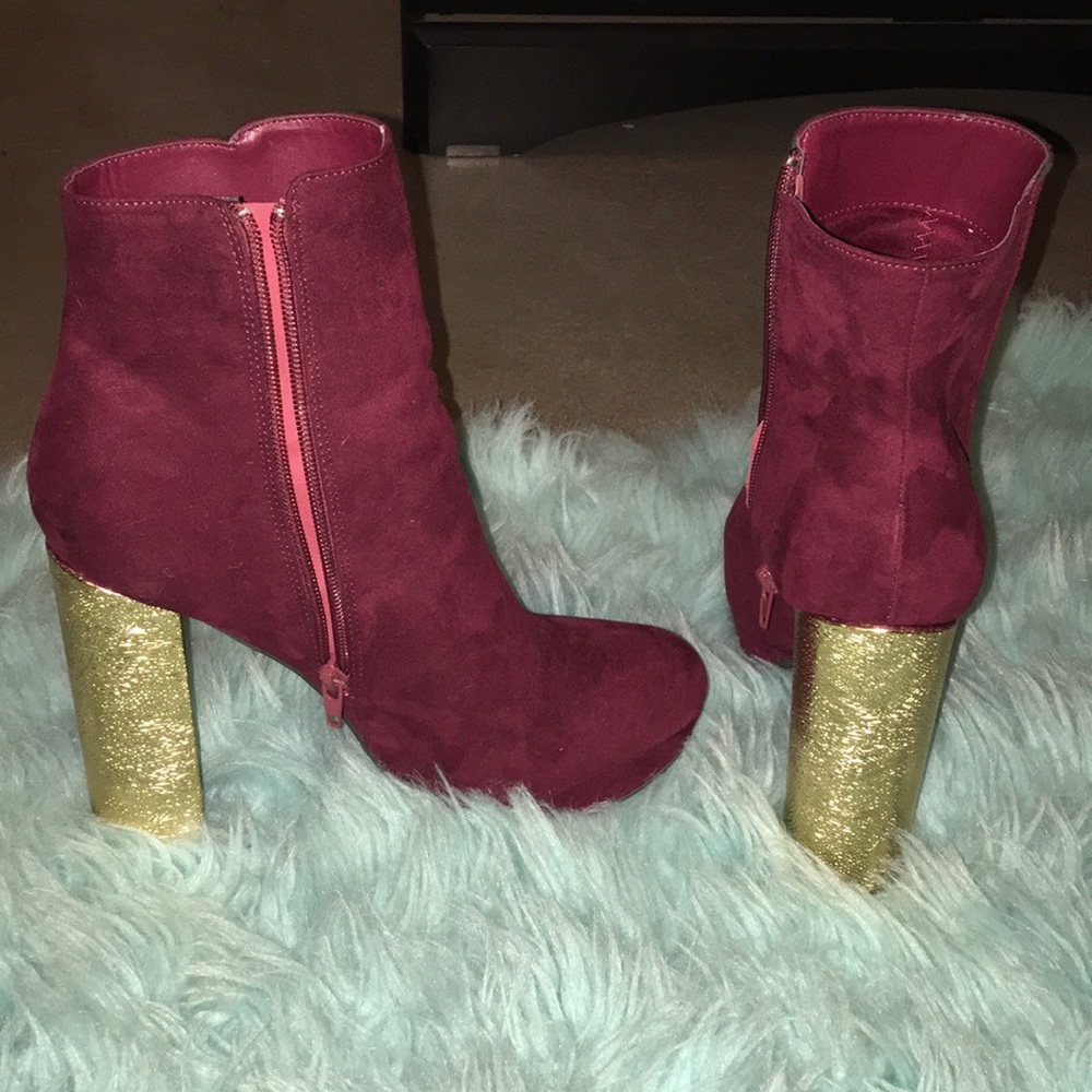 MAROON AND GOLD HEELS